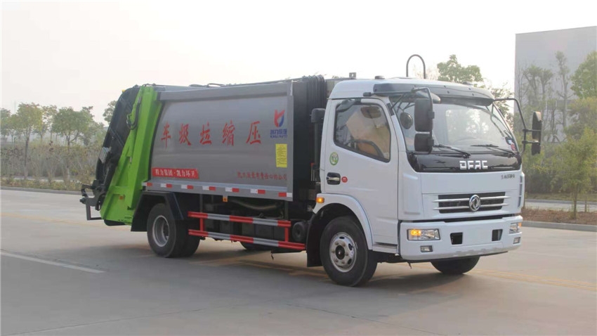 梅州東風壓縮垃圾車 城市清潔的得力助手
